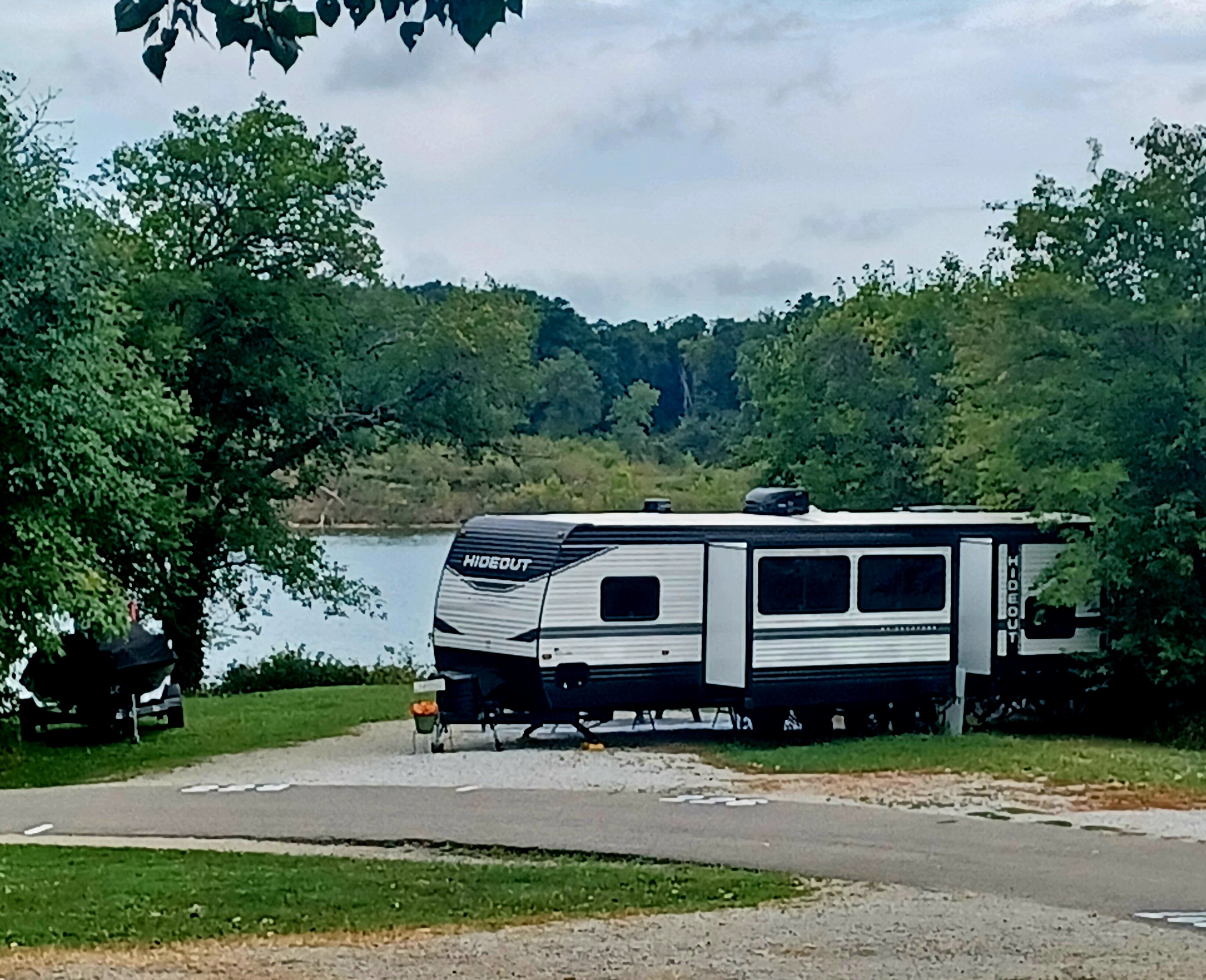 🌊 Salamonie Lake: A Year‑Round Recreation Retreat